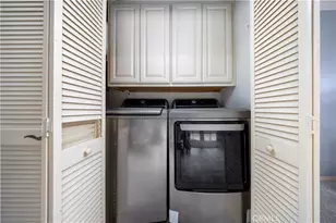 355 Malcolm Dr, Pasadena, CA 91105 - Photo 19