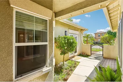 1239 Cragstone Drive, Hemet, CA 92545 - Photo 5