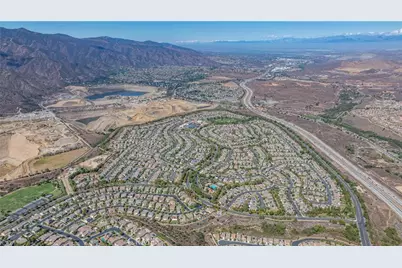 25418 Singleleaf Street, Corona, CA 92883 - Photo 37