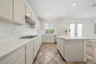 25418 Singleleaf St, Corona, CA 92883 - Photo 11