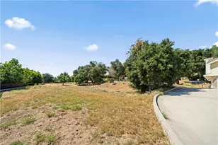 2001 Gardi, Bradbury, CA 91008 - Photo 53