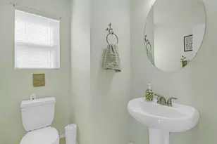 14172 Paddock Rd, Victorville, CA 92394 - Photo 9
