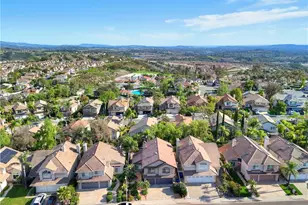 28572 Brookhill Rd, Trabuco Canyon, CA 92679 - Photo 13