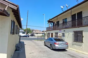 626 W Century, Los Angeles, CA 90044 - Photo 3