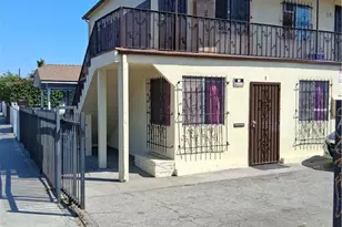 626 W Century, Los Angeles, CA 90044 - Photo 13