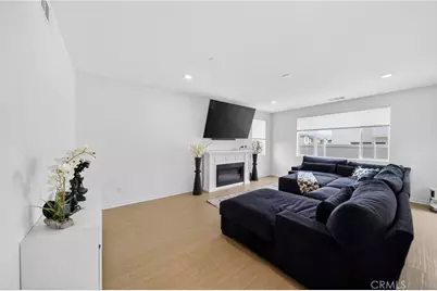 587 Holston, Rialto, CA 92377 - Photo 9