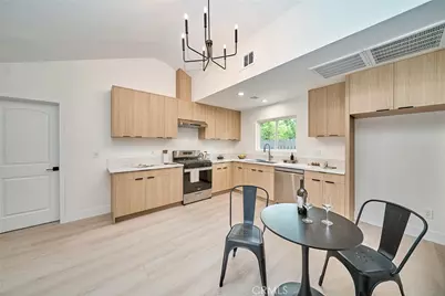 18321 Kinzie St, Northridge, CA 91325 - Photo 43