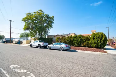 584 E H Street, Colton, CA 92324 - Photo 15