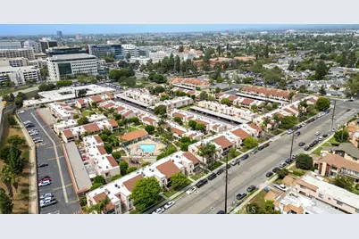 700 W La Veta, Orange, CA 92868 - Photo 23