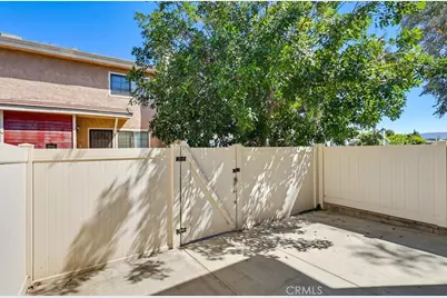 19018 Sherman Way #110, Reseda, CA 91335 - Photo 3