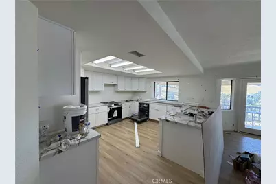 29300 Mammoth Place, Canyon Lake, CA 92587 - Photo 5