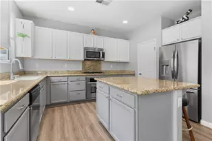 1820 Delacorte, Bakersfield, CA 93311 - Photo 9