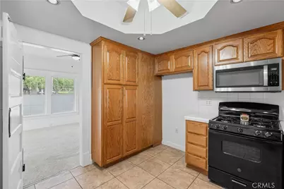 344 W 8th Street, Claremont, CA 91711 - Photo 17