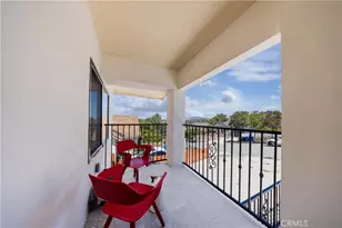 560 Coleman, Los Angeles, CA 90042 - Photo 17