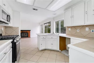 1188 W Van Koevering, Rialto, CA 92376 - Photo 9