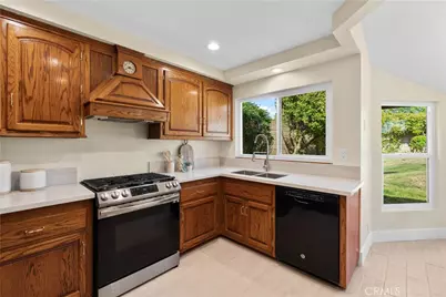 1618 Winston Way, Upland, CA 91784 - Photo 13