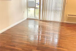 2111 Via Puerta, Laguna Woods, CA 92637 - Photo 9