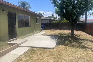 251 E Ramona Dr, Rialto, CA 92376 - Photo 19