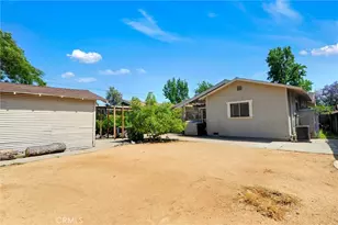 551 E Columbia, Pomona, CA 91767 - Photo 33