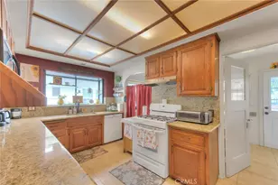 2556 3rd, La Verne, CA 91750 - Photo 13