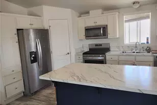 59188 Forrest Dr, Yucca Valley, CA 92284 - Photo 5