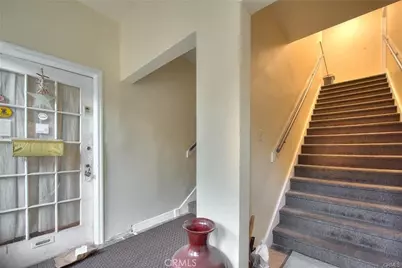 335 N Mariposa Avenue, Los Angeles, CA 90004 - Photo 5