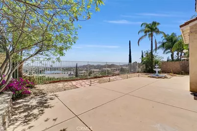 43 Villa Valtelena, Lake Elsinore, CA 92532 - Photo 13