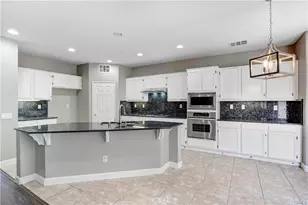 38223 Camarada, Murrieta, CA 92563 - Photo 3