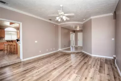 11020 Lantry, Oak Hills, CA 92344 - Photo 25