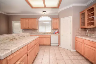 11020 Lantry, Oak Hills, CA 92344 - Photo 33