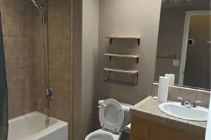 11020 Lantry, Oak Hills, CA 92344 - Photo 9