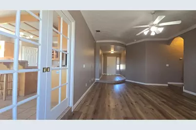 11020 Lantry, Oak Hills, CA 92344 - Photo 9