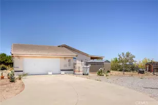 11020 Lantry, Oak Hills, CA 92344 - Photo 7