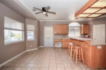 11020 Lantry, Oak Hills, CA 92344 - Photo 29