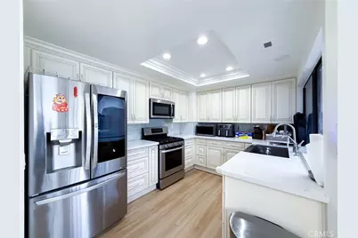 33 Wildflower Place, Phillips Ranch, CA 91766 - Photo 17