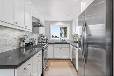 121 S Madison Ave #B, Monrovia, CA 91016 - Photo 5