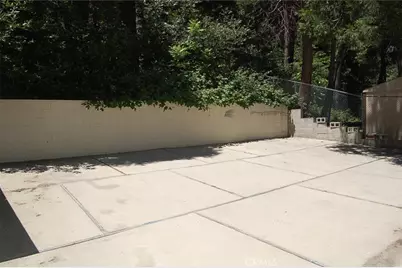 690 Ca-138, Crestline, CA 92325 - Photo 3
