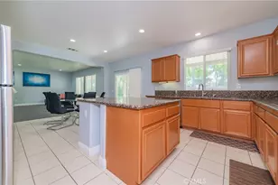 12939 Thornbury Ln, Eastvale, CA 92880 - Photo 15