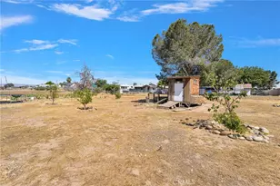 12669 Cypress Ave, Victorville, CA 92395 - Photo 37
