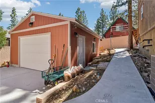 879 Spruce Ln, Sugarloaf, CA 92386 - Photo 9