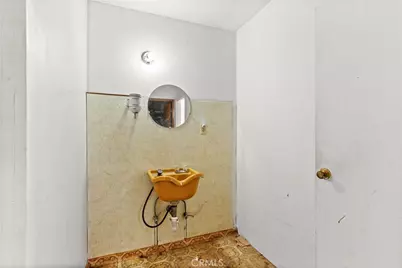 8451 Zohra Canyon Rd, Pinon Hills, CA 92372 - Photo 41