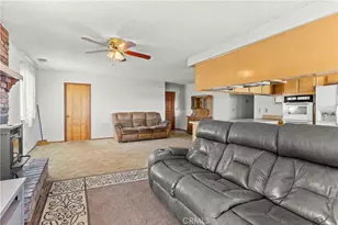 8451 Zohra Canyon Rd, Pinon Hills, CA 92372 - Photo 7