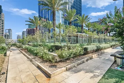 877 Francisco St #805, Los Angeles, CA 90017 - Photo 25