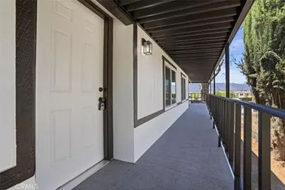 32551 Crescent Avenue, Lake Elsinore, CA 92530 - Photo 5