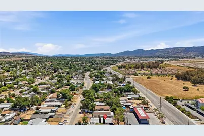 32551 Crescent Avenue, Lake Elsinore, CA 92530 - Photo 43