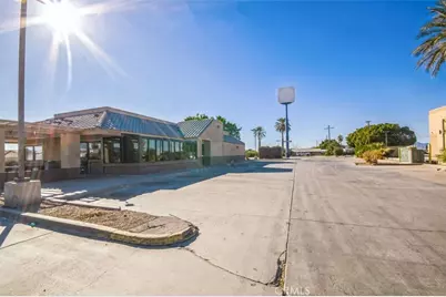 379 S Lovekin, Blythe, CA 92225 - Photo 7