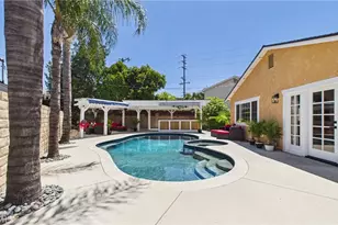 21104 Rosedell Dr, Saugus, CA 91350 - Photo 5