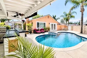 21104 Rosedell Dr, Saugus, CA 91350 - Photo 13