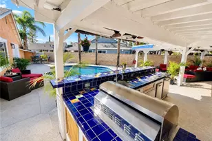 21104 Rosedell Dr, Saugus, CA 91350 - Photo 43