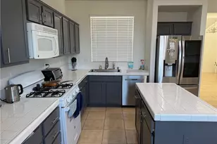 11767 Tara, Adelanto, CA 92301 - Photo 13